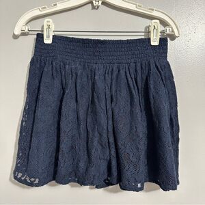 Aeropostale Floral Lace Overlay Mini Skirt  Dark Blue Elastic Waist size SP